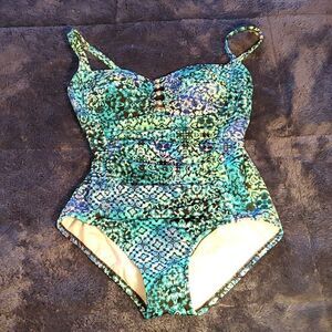 Burke's Swimsuit Ladies 12 